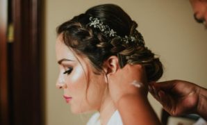 Pelo Largo Peinados Para Quinceaneras Con Corona C35c829f9